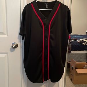 Black forever 21 “baseball jersey” shirt size M